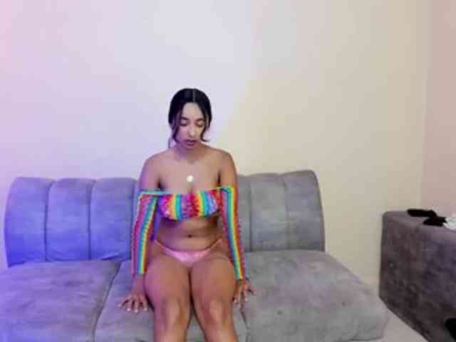 nickybigboobs webcam