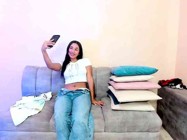 nickybigboobs webcam