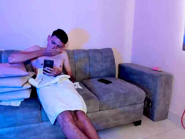 nickybigboobs webcam