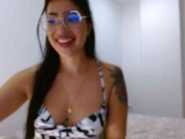 IvonnyRey7 webcam