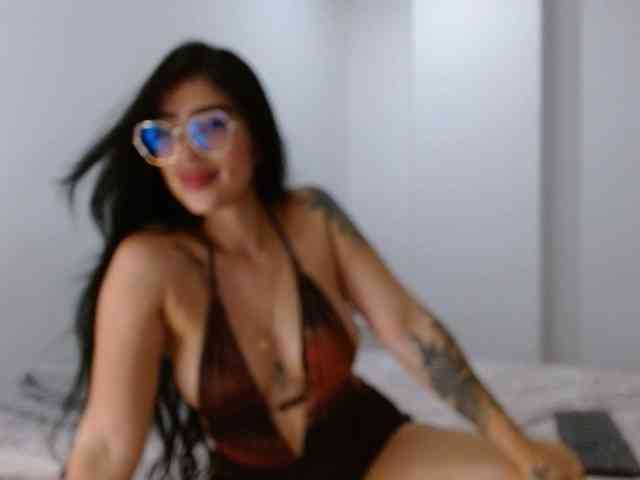 IvonnyRey7 webcam