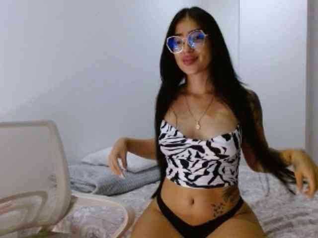 IvonnyRey7 webcam