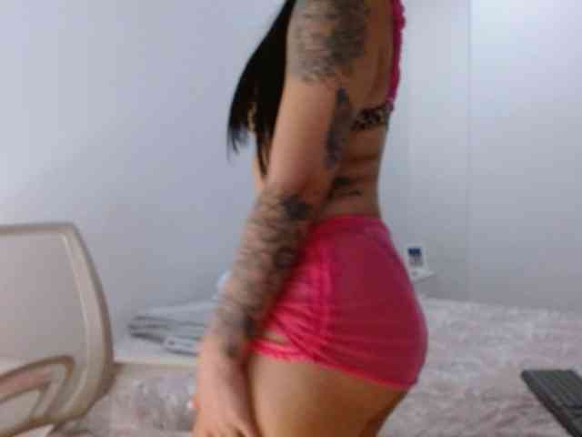 IvonnyRey7 webcam