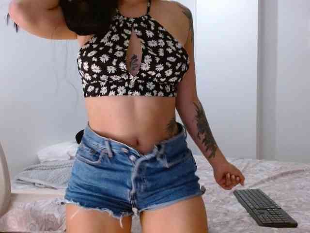 IvonnyRey7 webcam