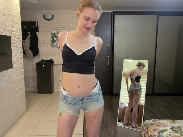 dontstretch live cam on BongaCams