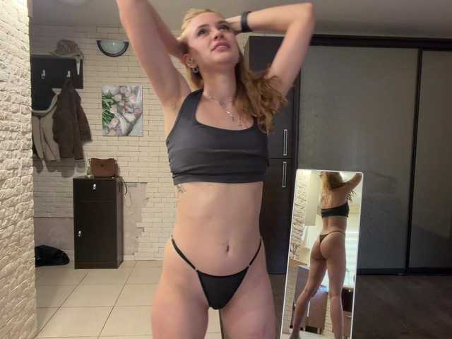 dontstretch live cam on BongaCams