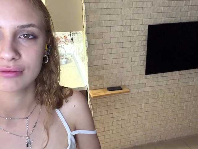 dontstretch live cam on BongaCams