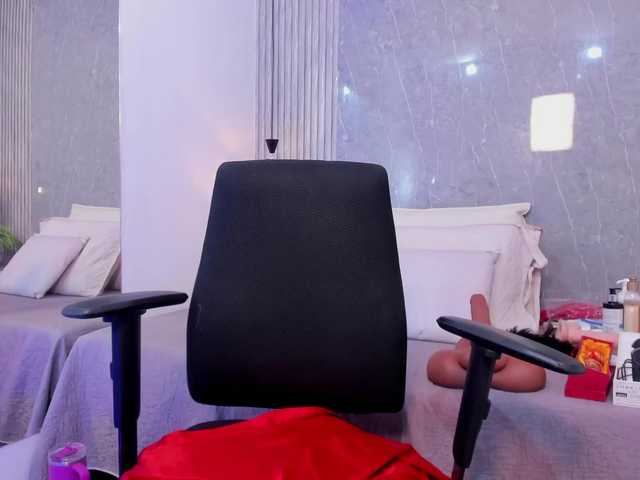 Eva-milfxxx live webcam show
