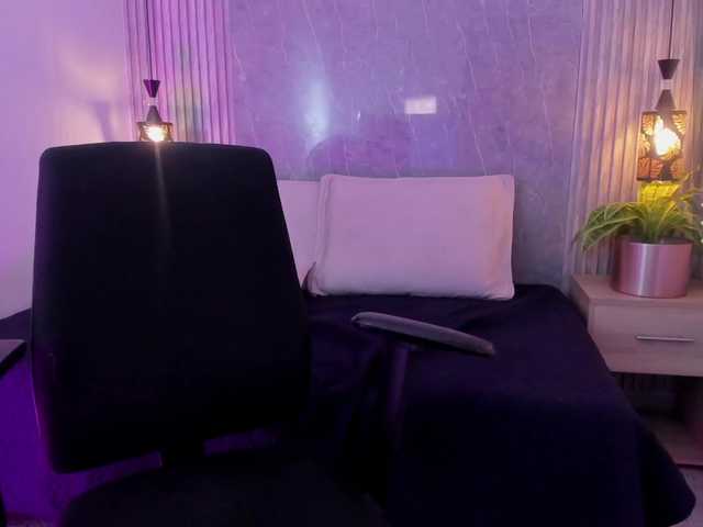 Eva-milfxxx live cam on BongaCams