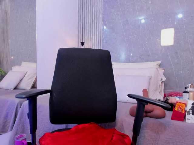 Eva-milfxxx live webcam show