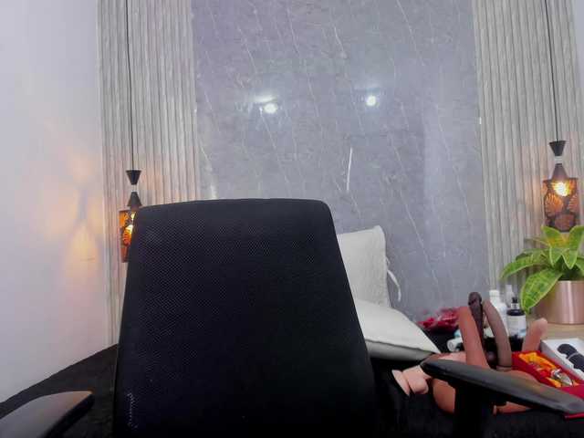 Eva-milfxxx live cam on BongaCams