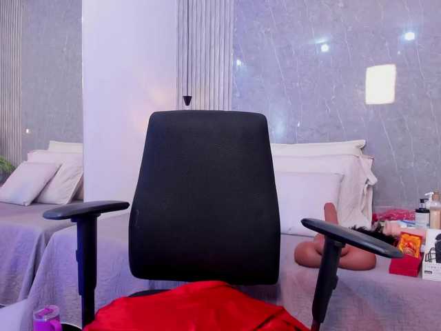 Eva-milfxxx live webcam show