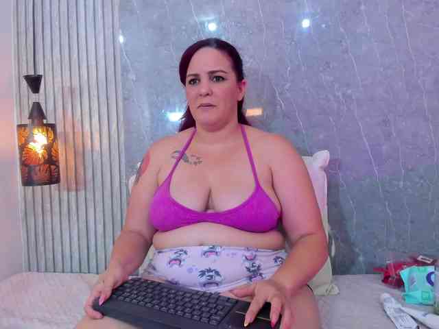 Eva-milfxxx webcam