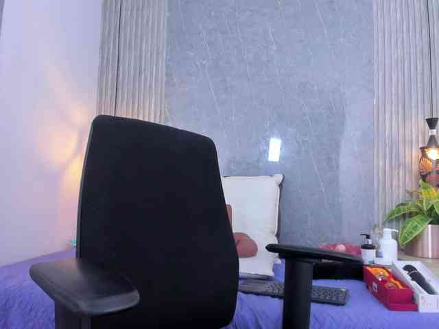 Eva-milfxxx webcam