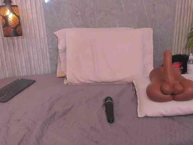 Eva-milfxxx webcam