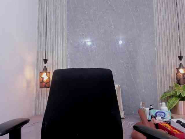 Eva-milfxxx webcam
