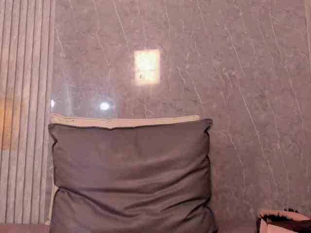 Eva-milfxxx webcam