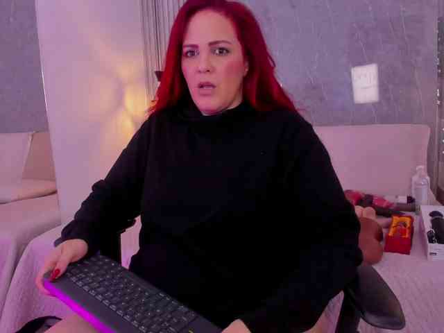 Eva-milfxxx webcam