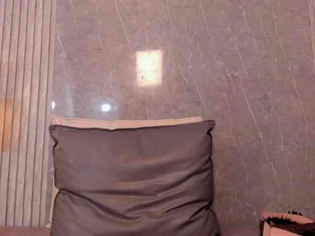 Eva-milfxxx webcam