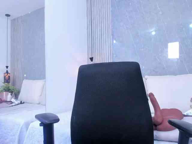 Eva-milfxxx webcam