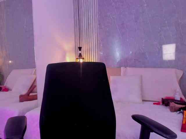 Eva-milfxxx webcam