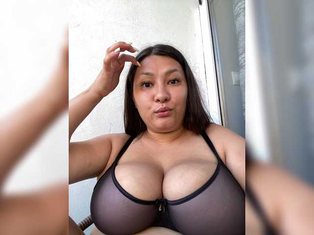 Sakura555 live webcam show