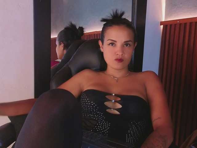 Gaviluc live cam on BongaCams