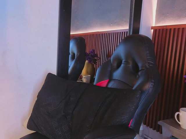 Gaviluc live cam on BongaCams