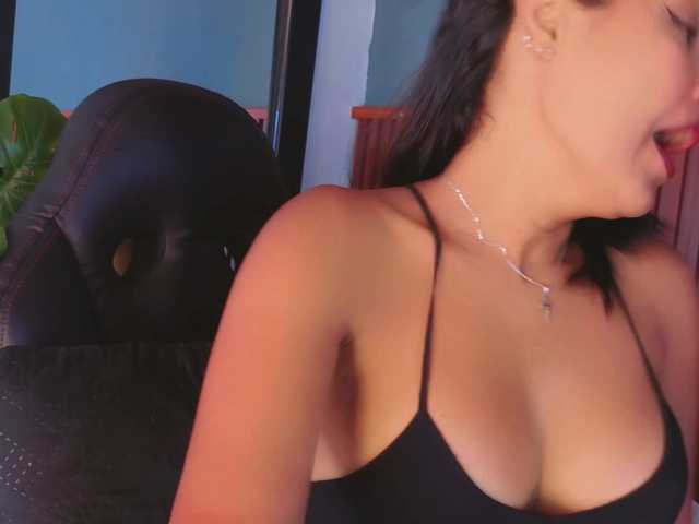 Gaviluc live cam on BongaCams