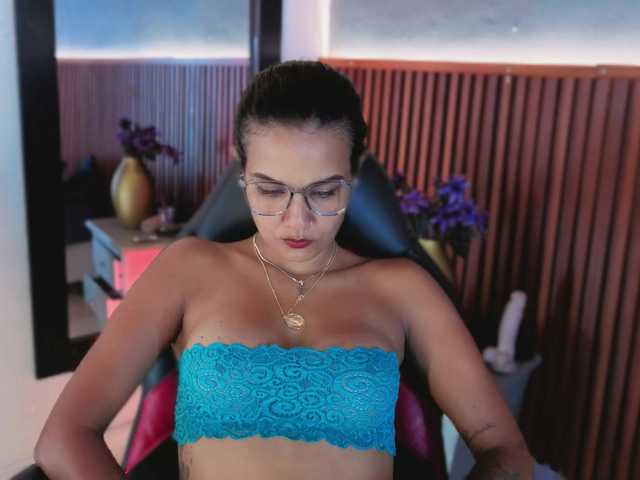 Gaviluc live cam on BongaCams