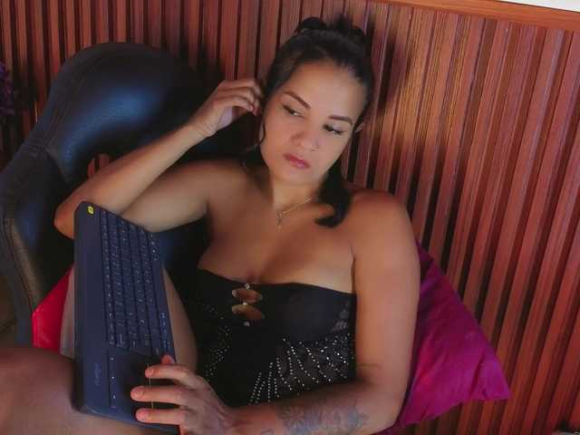 Gaviluc live cam on BongaCams