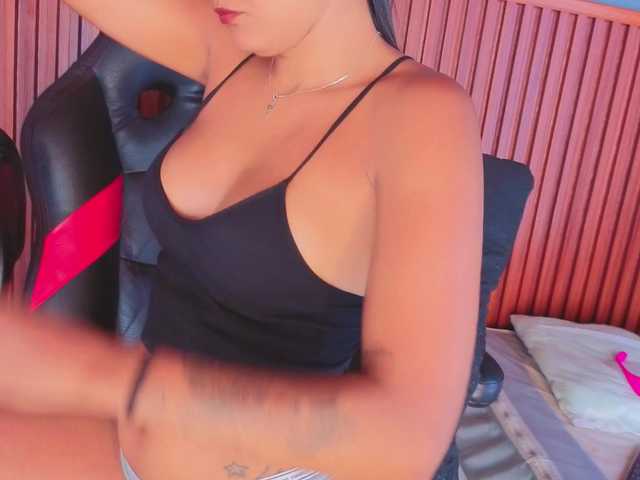 Gaviluc live cam on BongaCams