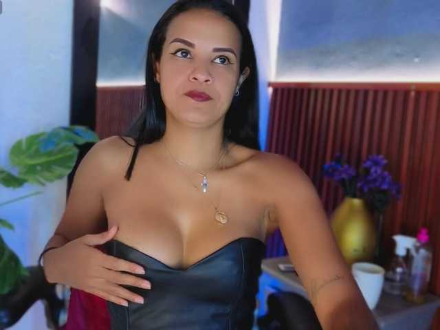 Gaviluc live cam on BongaCams