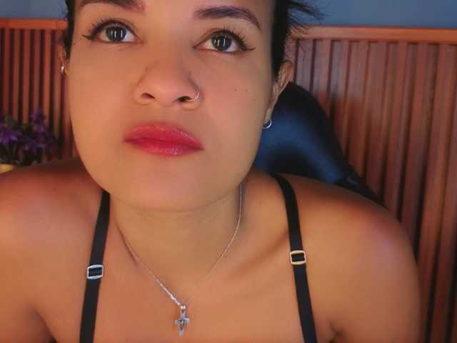 Gaviluc live cam on BongaCams