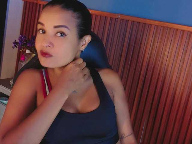 Gaviluc live cam on BongaCams