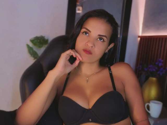 Gaviluc live cam on BongaCams