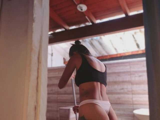 Gaviluc live cam on BongaCams