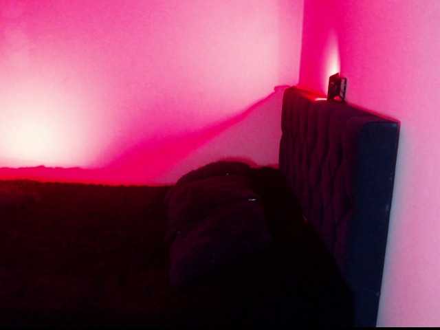 CyberMich live webcam show