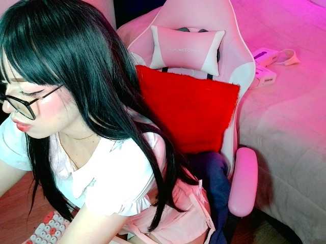 CyberMich live cam on BongaCams
