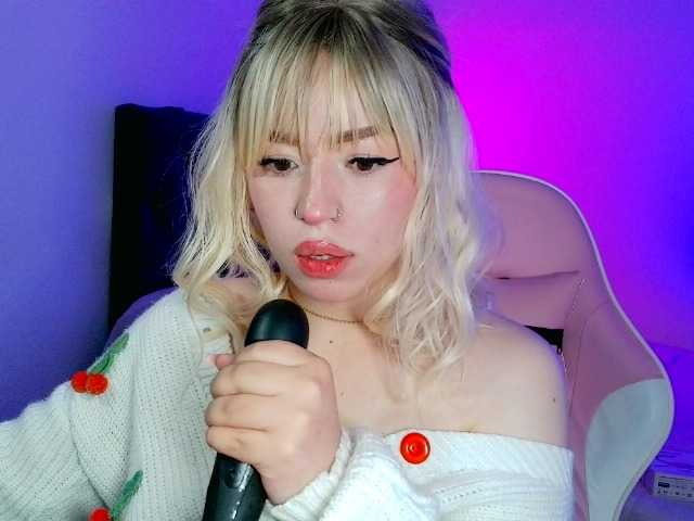 CyberMich live cam on BongaCams