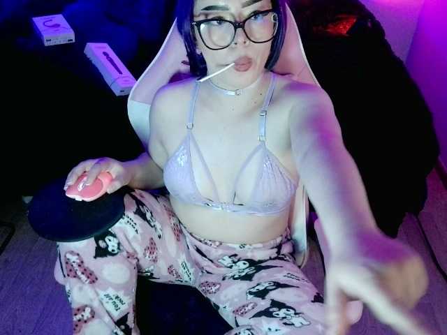 CyberMich live cam on BongaCams