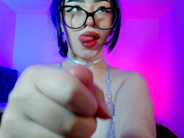 CyberMich live cam on BongaCams