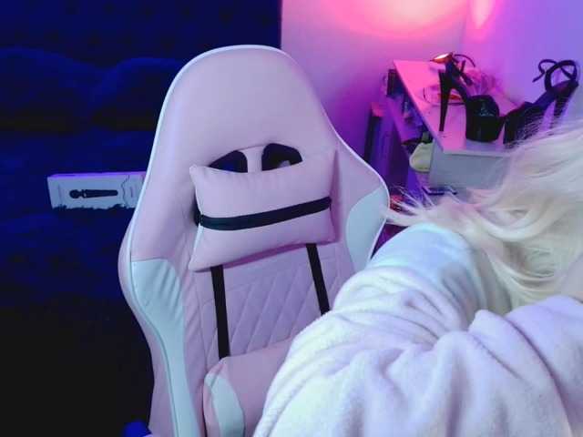 CyberMich live cam on BongaCams