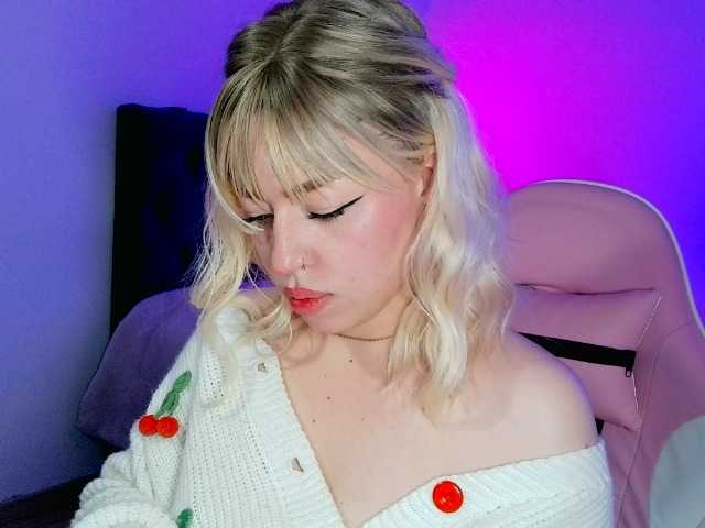CyberMich live cam on BongaCams