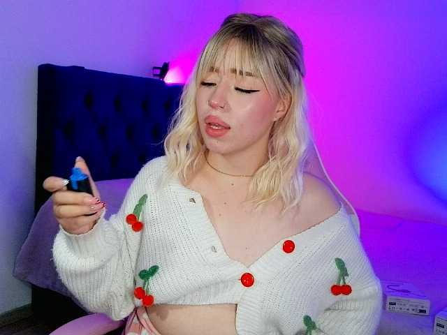 CyberMich live cam on BongaCams