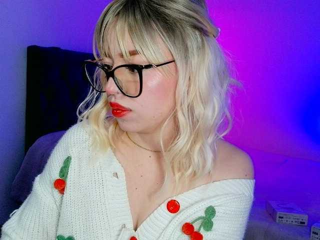 CyberMich live cam on BongaCams