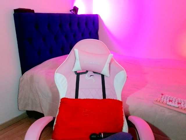 CyberMich live cam on BongaCams