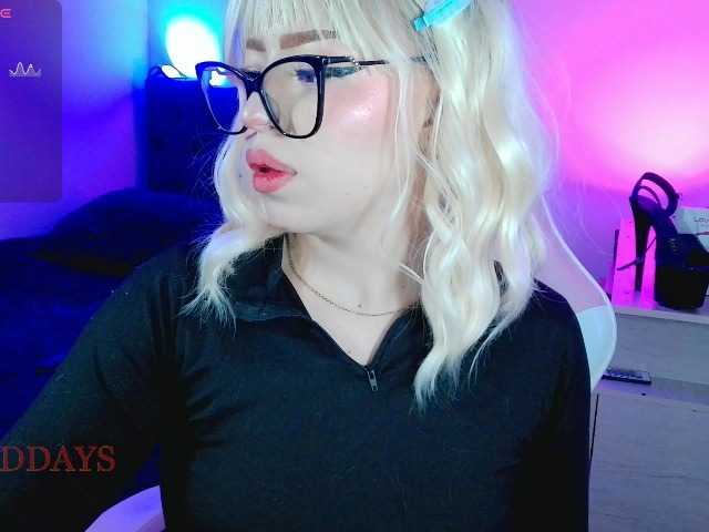CyberMich live cam on BongaCams