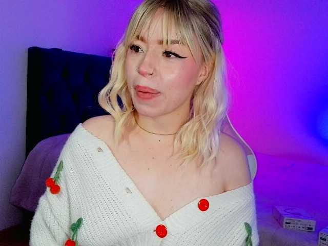 CyberMich live cam on BongaCams