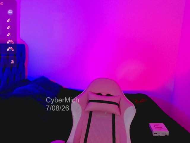 CyberMich live cam on BongaCams